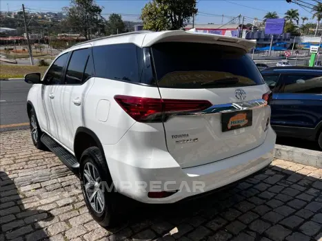 HILUX SW4 2.7 SR 4X2 16V