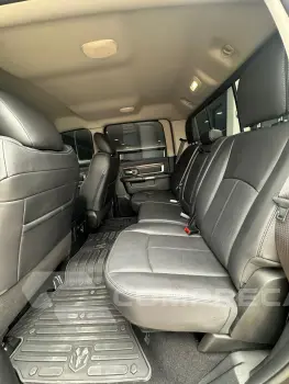 1500 5.7 V8 Limited Night Edition CD 4X4