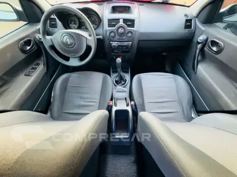 Megane Sedan 1.6 16V 4P FLEX EXPRESION