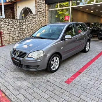 Volkswagen POLO 1.6 Mi 8v 4 portas
