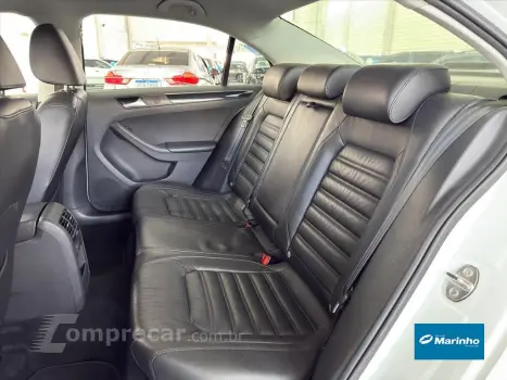 JETTA 2.0 TSI HIGHLINE 211CV GASOLINA 4P TIPTRONIC
