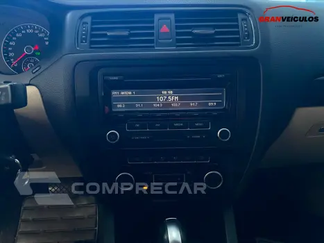 JETTA 2.0 COMFORTLINE FLEX 4P TIPTRONIC
