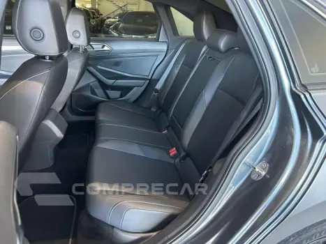 JETTA R-LINE 250 TSI 1.4 FLEX 16V AUT.