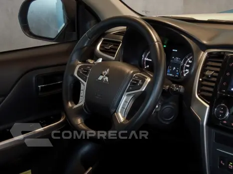 L200 TRITON 2.4 16V Turbo Sport Hpe-s CD 4X4