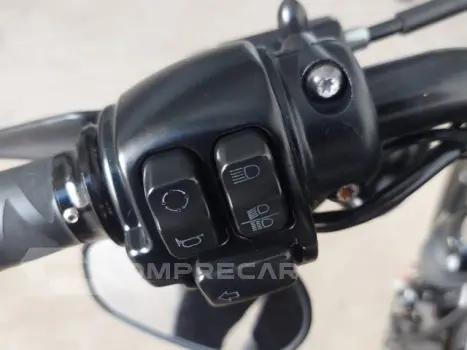 SPORTSTER XL 883N IRON - Custom