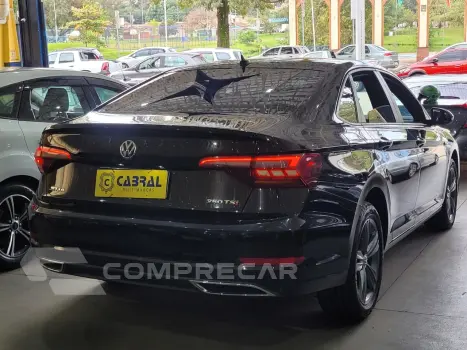 JETTA R-Line 250 TSI 1.4 Flex 16V Aut.