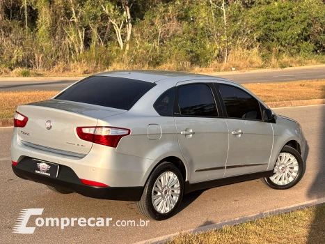 Grand Siena Essence 1.6 16V (Flex)