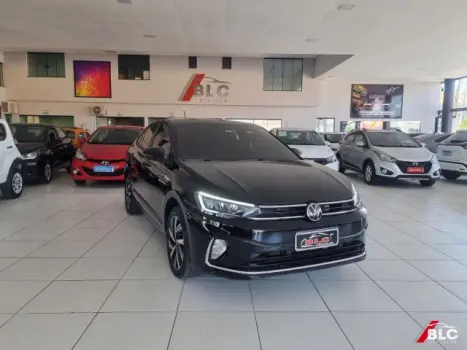 Volkswagen VIRTUS - 1.0 200 TSI HIGHLINE AUTOMÁTICO 4 portas