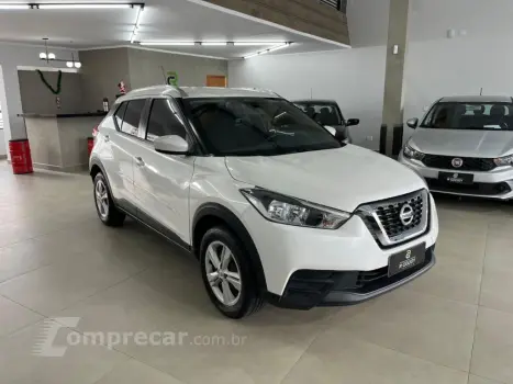 NISSAN KICKS S 1.6 16V Flex 5p Aut. 4 portas