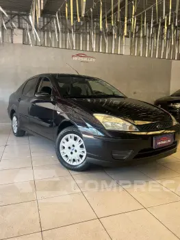 FORD Focus 1.6 4 portas