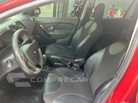 SANDERO 1.6 STEPWAY 8V FLEX 4P AUTOMATIZADO