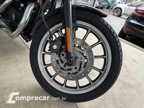 SPORTSTER XL 883 R