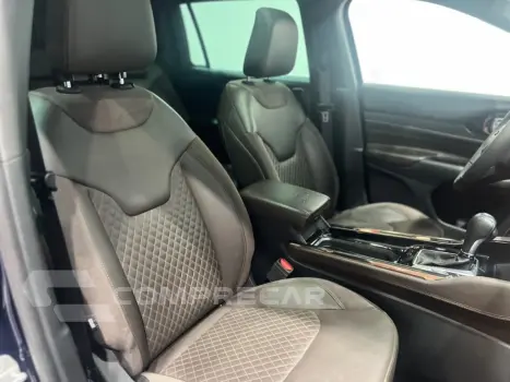 COMMANDER 1.3 T270 TURBO FLEX OVERLAND AT6