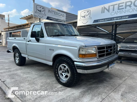 F-1000 2.5 XLT 4X2 CS 8V Turbo