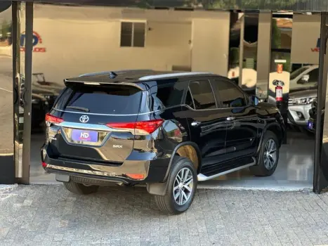 HILUX SWSRXA4FD
