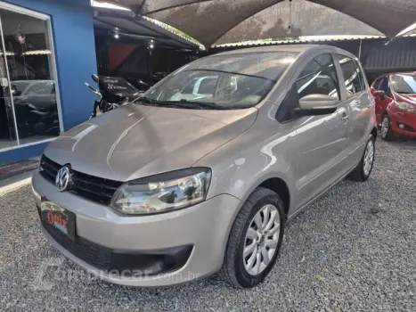 Volkswagen FOX - 1.6 MI 8V 4P MANUAL 4 portas