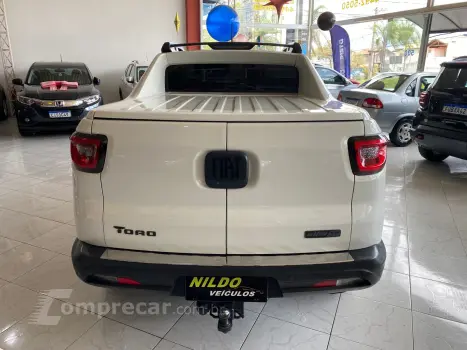 TORO 2.0 16V Turbo Ultra 4WD