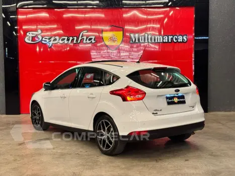 Focus 2.0 Titanium 16V Flex 4P Powershift