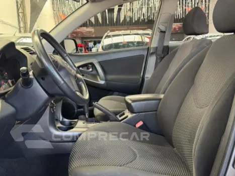 RAV4 - 2.4 4X2 16V 4P AUTOMÁTICO
