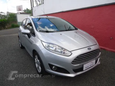 FORD FIESTA 1.6 SE Hatch 16V 4 portas