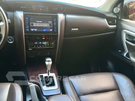 HILUX SW4 2.8 SRX 4X4 7 LUGARES 16V TURBO INTERCOOLER DIESEL