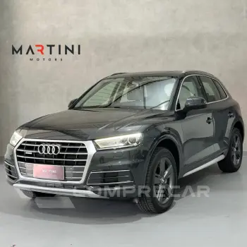 Audi Q5 Ambiente 2.0 TFSI Quattro S tronic 4 portas