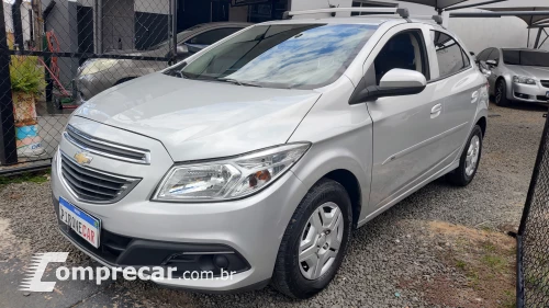 CHEVROLET ONIX 1.0 LT 4 portas