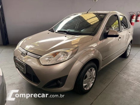 FORD FIESTA 4 portas