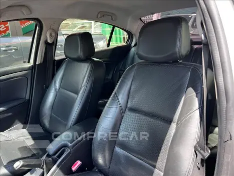 FLUENCE 2.0 Dynamique 16V