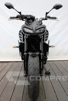 YAMAHA MT-09