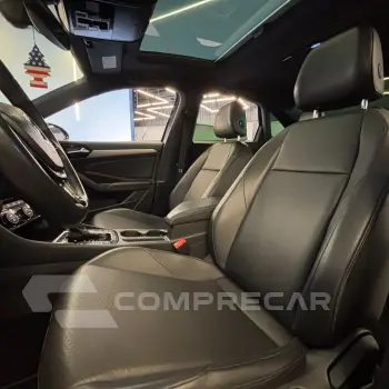JETTA R-Line 250 TSI 1.4 Flex 16V Aut.