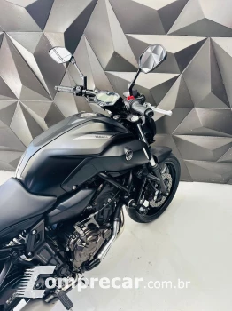 mt 07 abs
