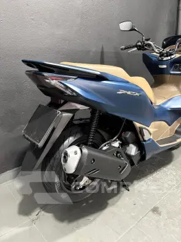 PCX 160 DLX ABS