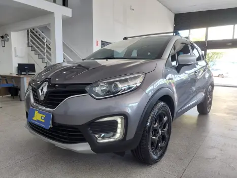 Renault CAPTUR 1.6 16V SCE Bose 4 portas