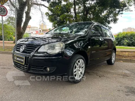 Volkswagen POLO 1.6 MI Sportline 8V 4 portas