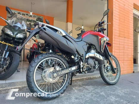 XTZ 250 LANDER