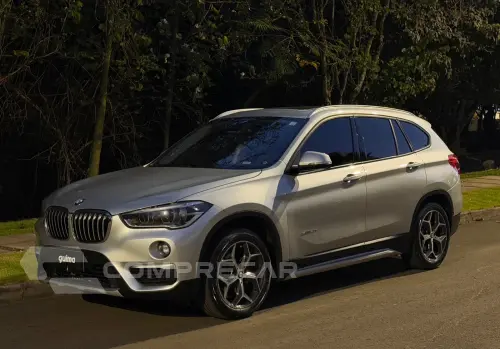 BMW X1 2.0 16V Turbo Activeflex Sdrive20i X-line 4 portas