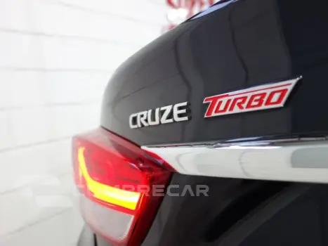 CRUZE SEDAN - 1.4 TURBO PREMIER AUTOMÁTICO