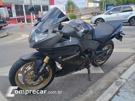 HONDA CBR 600F