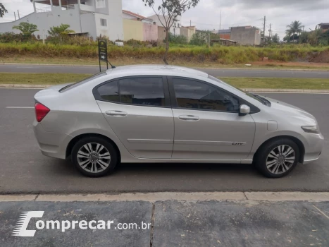 CITY 1.5 LX Sedan 16V