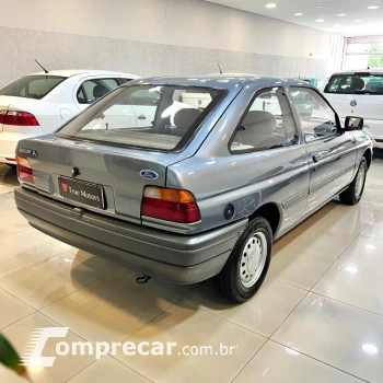 ESCORT 1.6 GL 8V