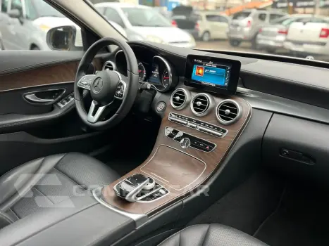 C 180 1.6 Cgi Gasolina Exclusive 9G-Tronic