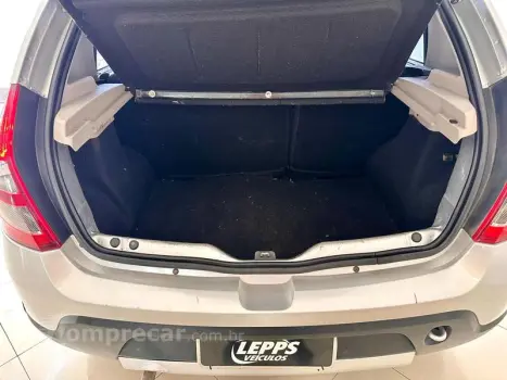 SANDERO 1.6 16V SCE Stepway