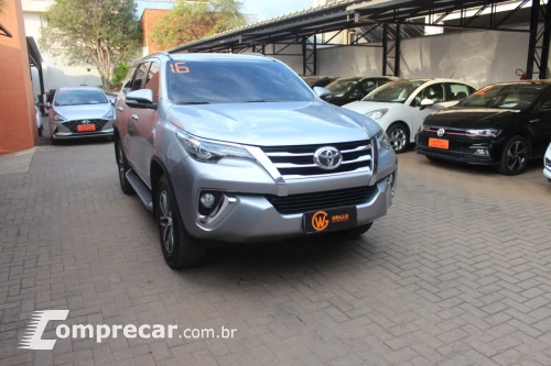 Hilux SW4 2.8 4P SRX 4X4 7 LUGARES TURBO DIESEL AUTOMÁTICO