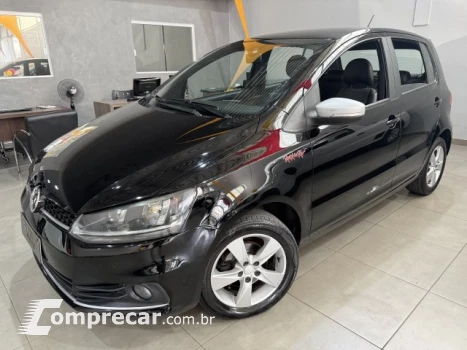 Volkswagen FOX - 1.6 MI ROCK IN RIO 8V 4P MANUAL 4 portas