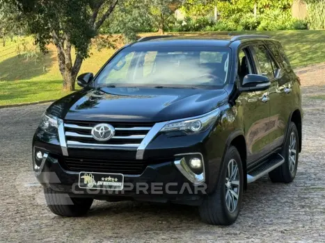HILUX SW4 2.8 SRX 4X4 7 LUGARES 16V TURBO INTERCOOLER DIESEL