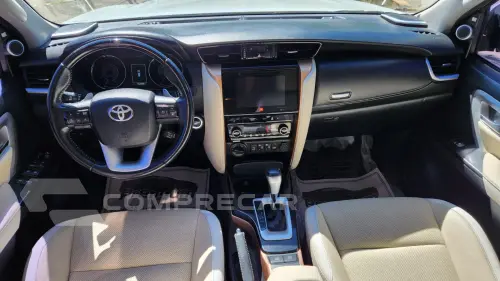 HILUX SW4 2.8 D-4d Turbo Diamond 7L 4X4