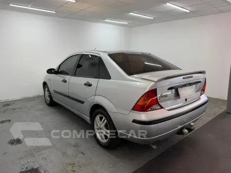Focus Sedan 2.0 16V/2.0 16V Flex 4p