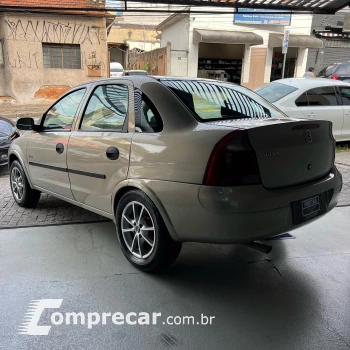 CORSA 1.8 MPFI Maxx Sedan 8V