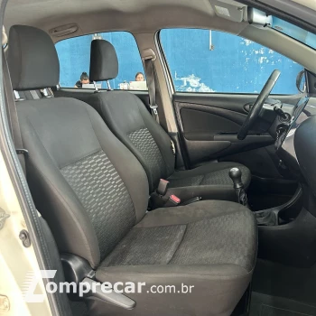 ETIOS 1.5 X Sedan 16V